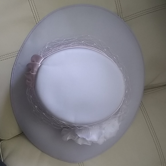 Hat - Picture 5 of 6